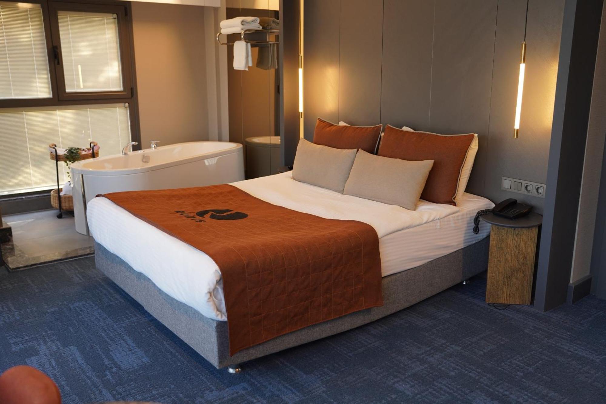 Rudis Hotel Narlidere Exterior photo